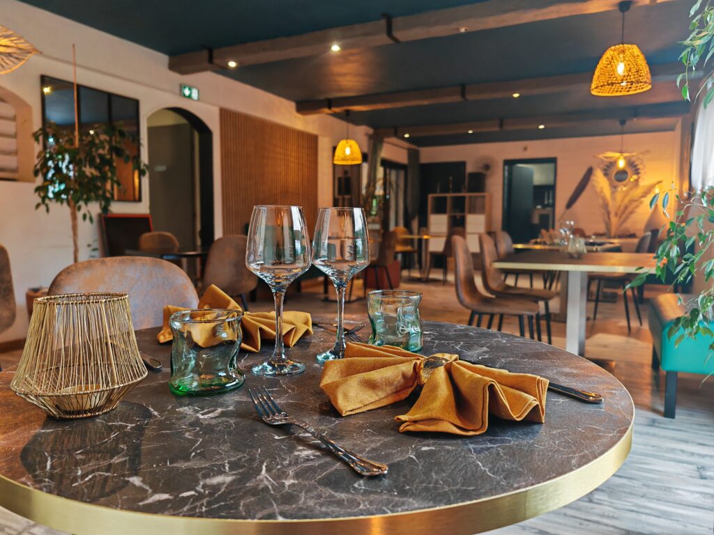 terrasse-jardin-restaurant-o2saisons-saint-privat-des-vieux-ales